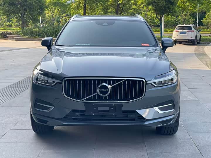 Volvo XC60 2020 T 5 4 WD — фото 2