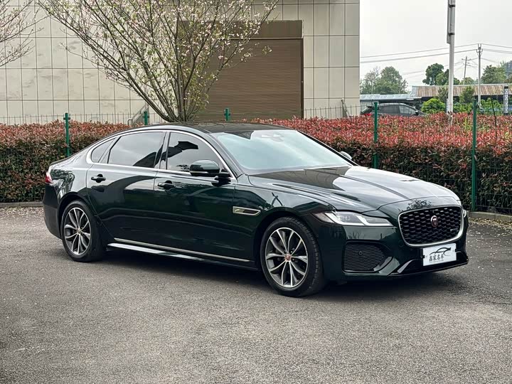 Jaguar XFL 2023 XFL 2.0 T P 250 2 WD — фото 3
