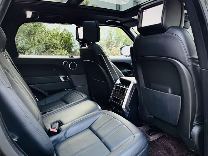 Land Rover Range Rover Sport — фото 16