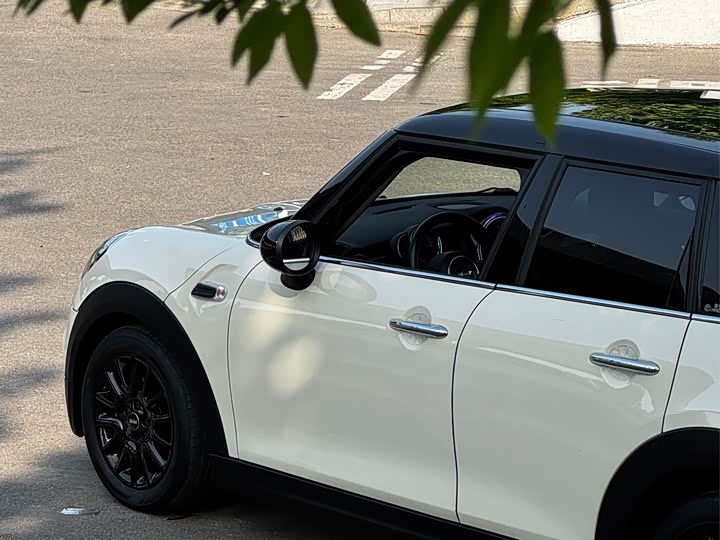 MINI Hatch — фото 12