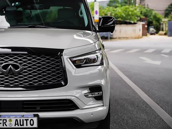 Infiniti QX 80 2016 5.6 L 4 WD — фото 16