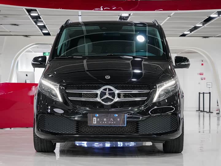 Mercedes-Benz V-Class 2022 V 260 — фото 2