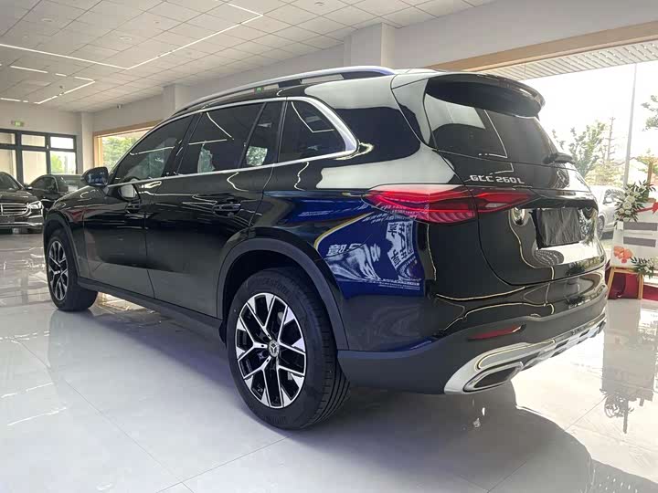 Mercedes-Benz GLC 2023 GLC 260 L 4 MATIC 5 — фото 3