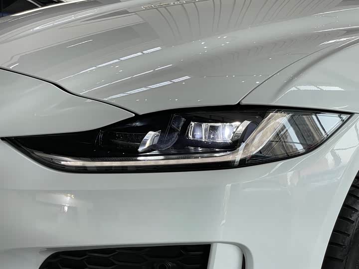 Jaguar XEL 2021 2.0 T 250 PS R-DYNAMIC S — фото 28