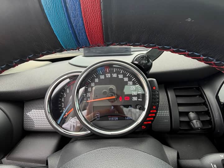 MINI Hatch — фото 10