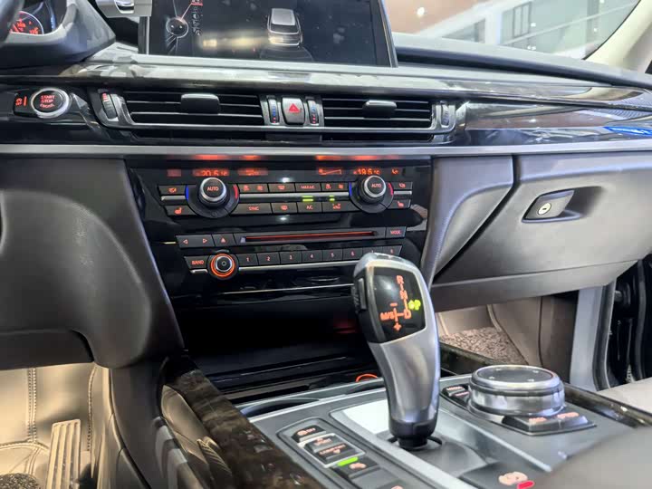 BMW X5 2015 x Drive 35i — фото 17