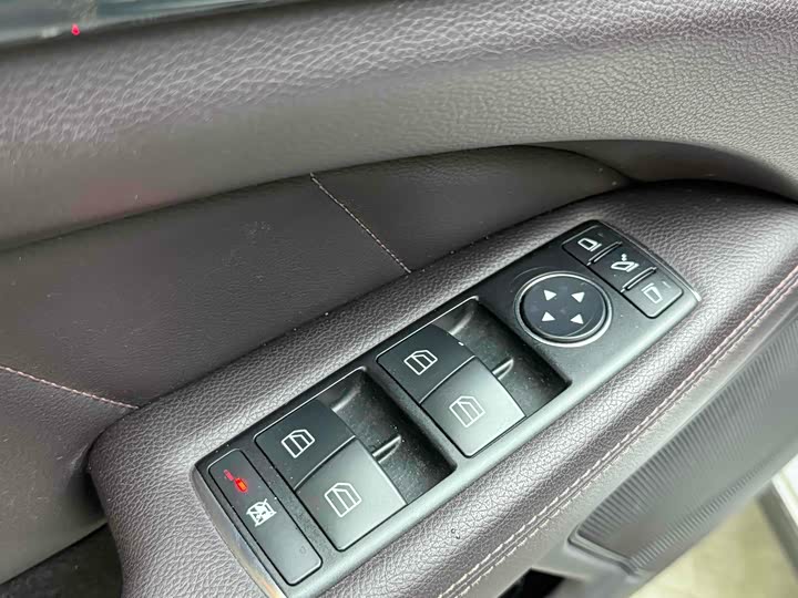 Mercedes-Benz CLS 2013 CLS 350 — фото 13