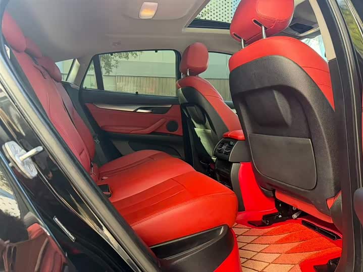 BMW X6 2018 x Drive 35i Leading — фото 12