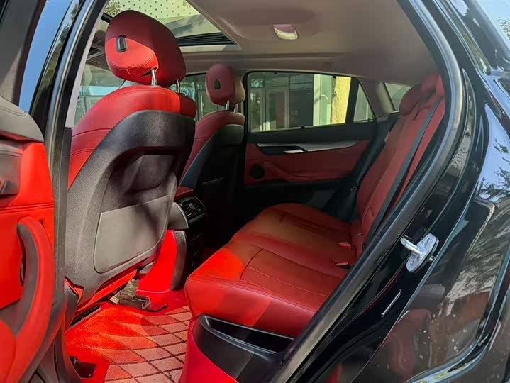 BMW X6 2018 x Drive 35i Leading — фото 10