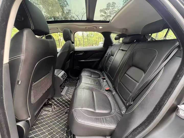 Jaguar F-PACE 2016 2.0 T 2 WDR-Sport — фото 6
