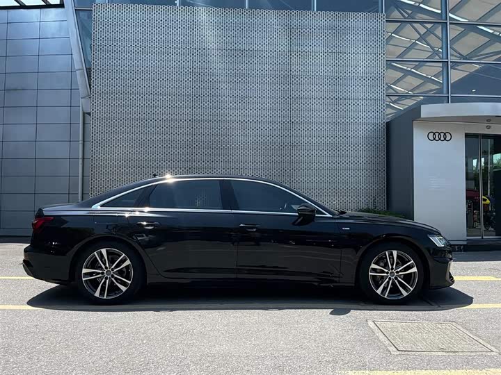 Audi A6L 2020 40 TFSI — фото 4