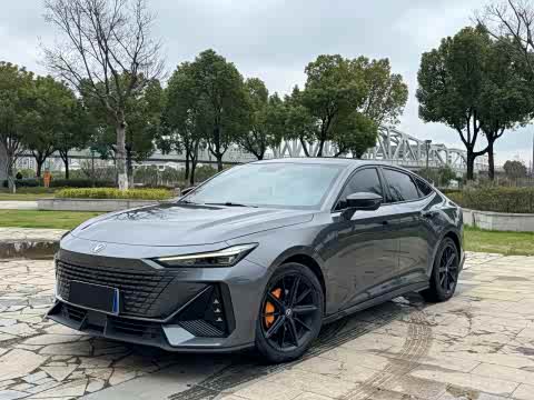 Changan UNI-V 2022 1.5 T — фото 15