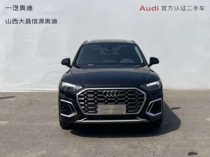 Audi Q5L 2022 40 T — фото 2