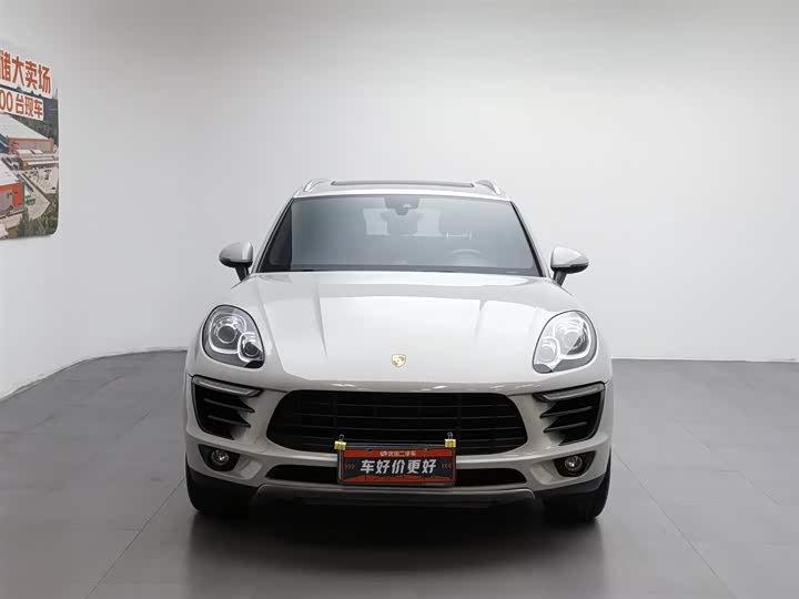 Porsche Macan 2017 Macan 2.0 T — фото 3