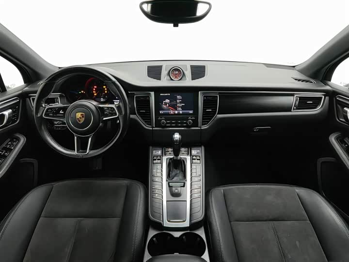 Porsche Macan 2017 Macan 2.0 T — фото 5