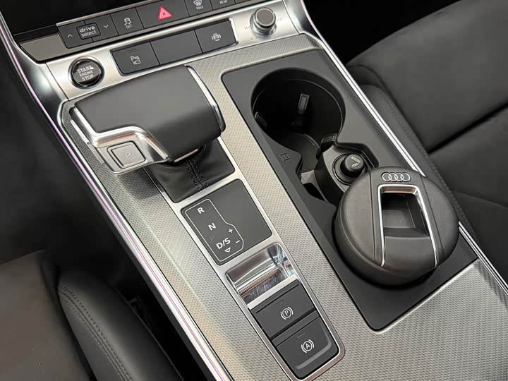 Audi A 6 2022 Avant 45 TFSI — фото 7