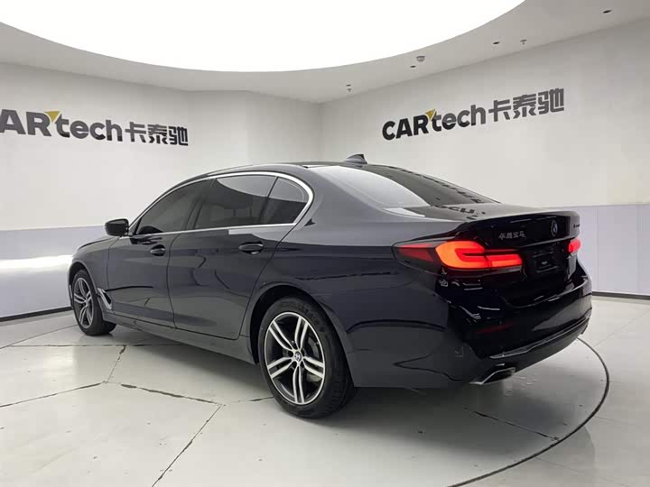 BMW 5-Series 2023 530 Li Leading — фото 7