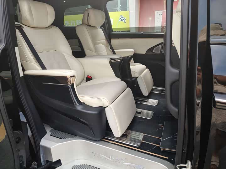Trumpchi M8 2023 400 T — фото 14
