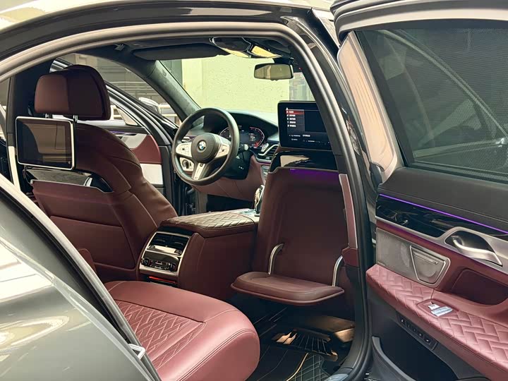 BMW 7-Series 2019 740 Li x Drive M — фото 8