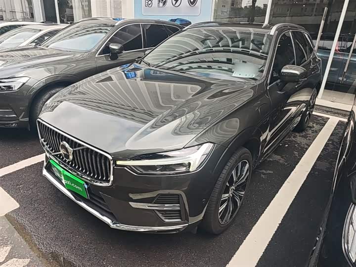 Volvo XC60 Hybrid 2022 T 8 PHEV 4 WD — фото 2