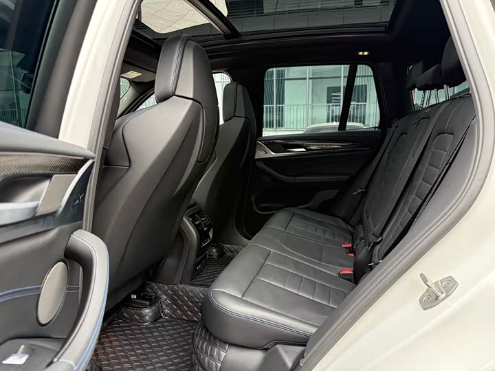 BMW X3 M40i 2022 M 40i — фото 12
