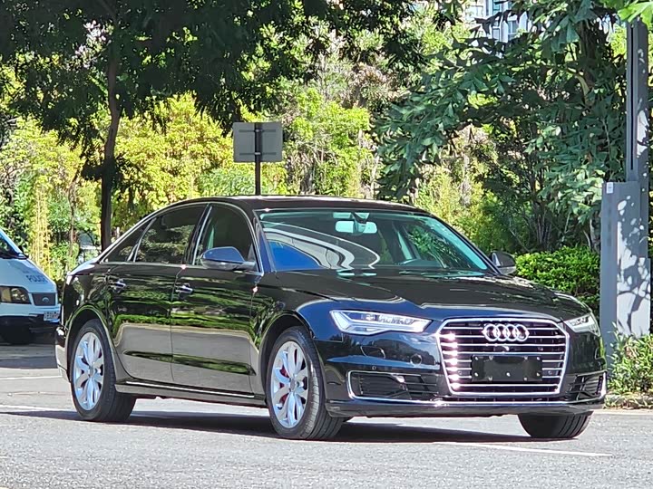 Audi A6L 45 TFSI quattro спорт — фото 3