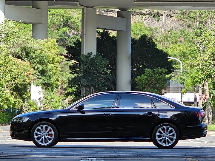 Audi A6L 45 TFSI quattro спорт — фото 10