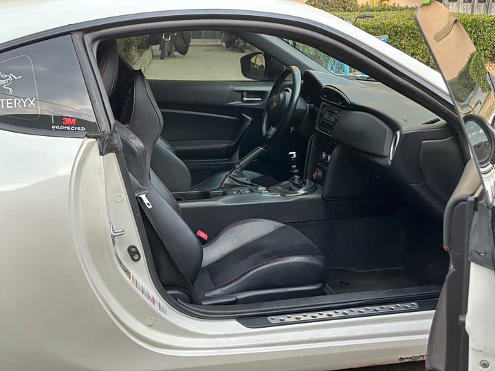 Subaru BRZ 2020 2.0 L MTtype-RS — фото 6