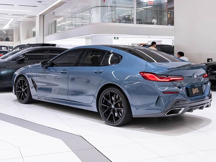 BMW 8-Series 2019 840i x Drive M — фото 4