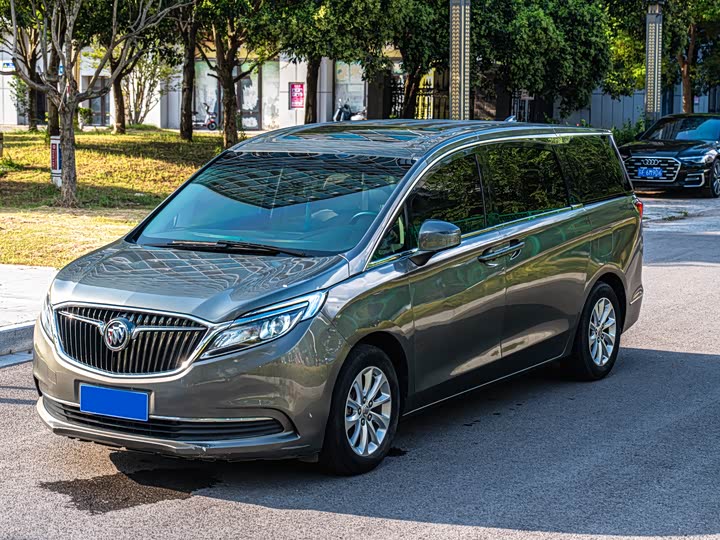 Buick GL 8 2017 ES 28 T Comfort V