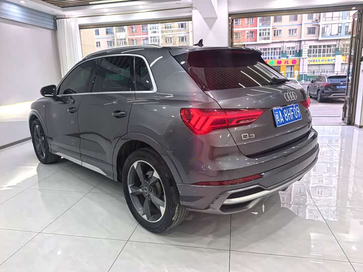 Audi Q3 2023 35 TFSI (1.4 T) — фото 6