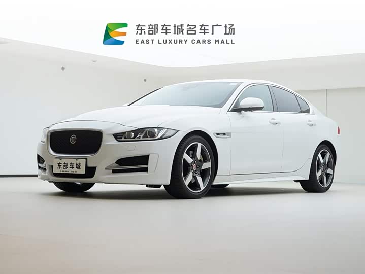 Jaguar XE 2015 2.0 T 240 PS R-Sport — фото 1