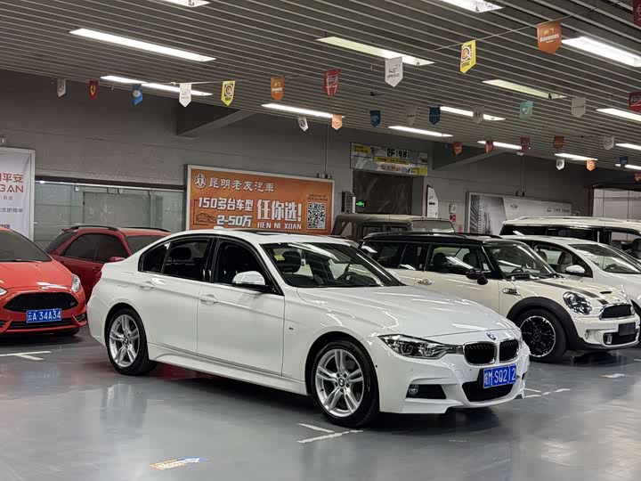 BMW 3-Series 2018 320i M — фото 3