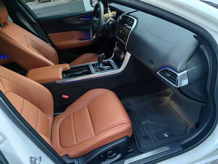 Jaguar XEL 2021 2.0 T 250 PS R-DYNAMIC SE — фото 9