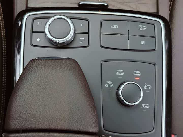 Mercedes-Benz GLE 2017 GLE 400 4 MATIC — фото 18