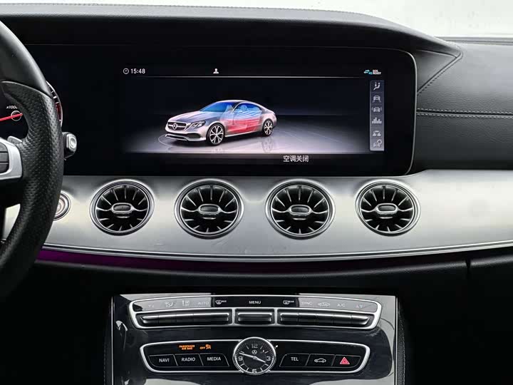 Mercedes-Benz E-Class — фото 10