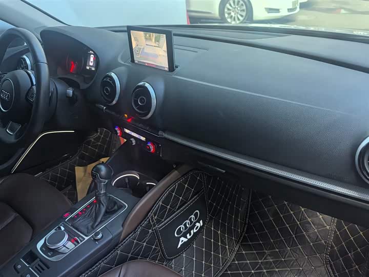 Audi A3 2014 Limousine 35 TFSI ATLuxury — фото 8