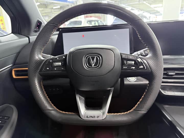 Changan UNI-T 2021 1.5 T Flagship — фото 16
