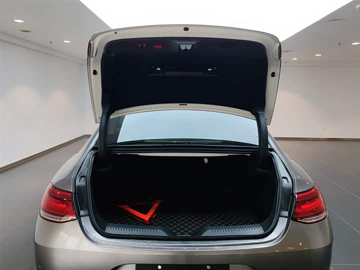 Mercedes-Benz CLS 2023 CLS 300 — фото 20