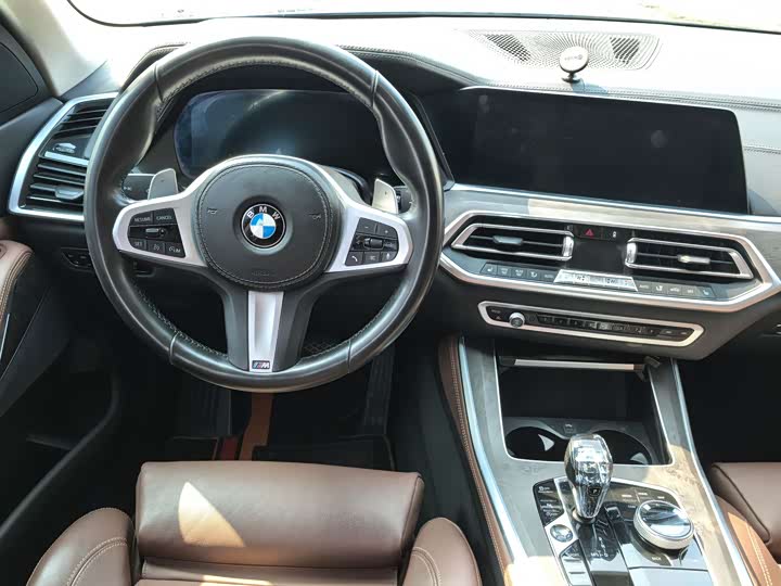 BMW X5 2020 x Drive 30i M — фото 9
