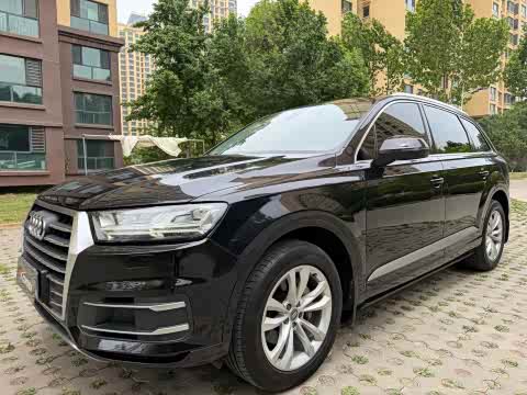 Audi Q7 2018 40 TFSI Comfort — фото 16