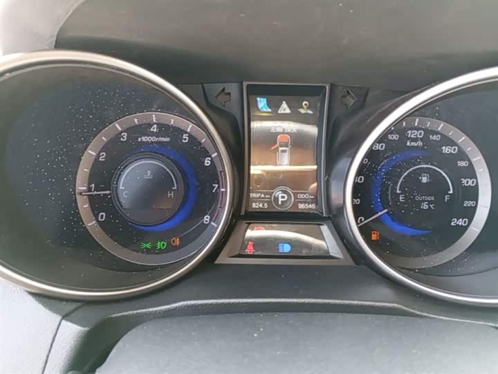 Changan CS75 2016 1.8 T ATElite V — фото 12