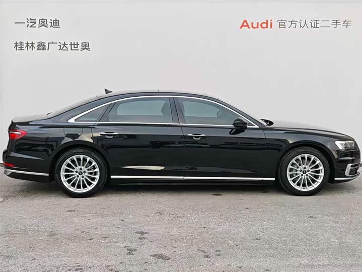 Audi A8 2021 A 8 L 50 TFSI quattro Comfort — фото 3