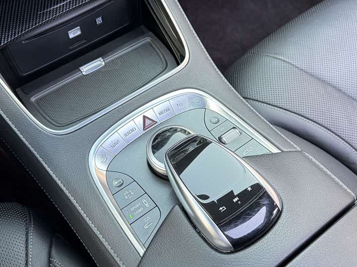 Mercedes-Benz S-Class 2018 S 550 — фото 15