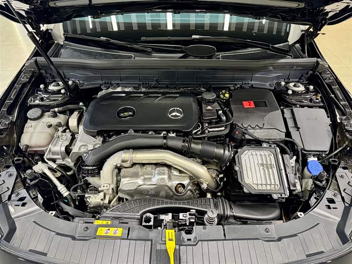 Mercedes-Benz GLB 2024 GLB 220 — фото 11