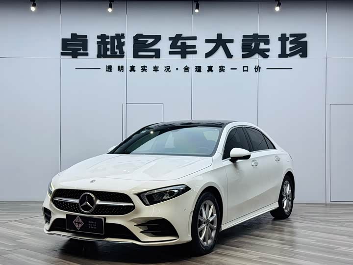 Mercedes-Benz A-Class 2022 A 200 L — фото 1