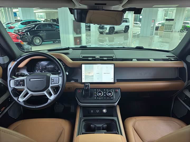 Land Rover Defender — фото 12