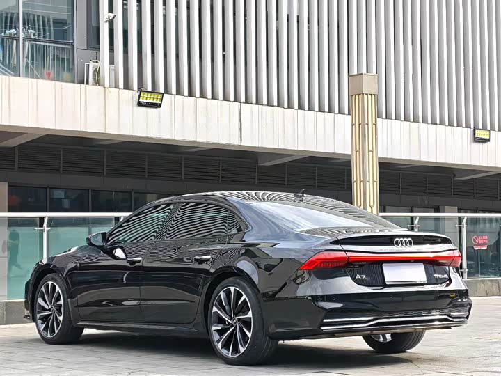 Audi A7L 2022 45 TFSI S-line — фото 9
