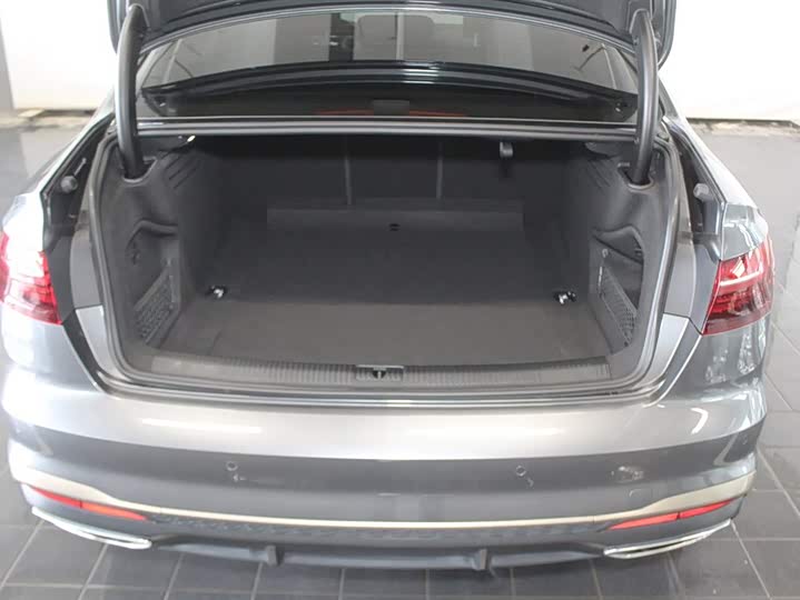 Audi A4L 2024 40 TFSI quattro RS — фото 7