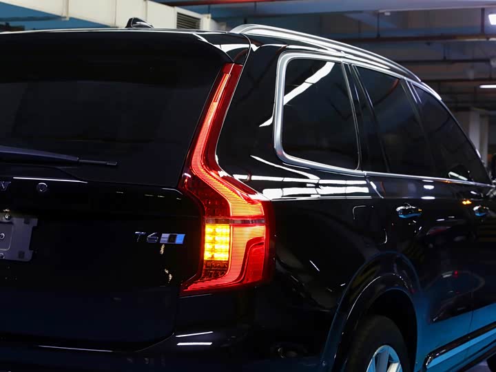 Volvo XC90 2018 T 6 7 — фото 5